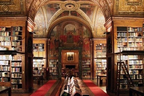  10 книг над которыми плакал весь мир! 1. Эрих Мария Ремарк Три товарища 