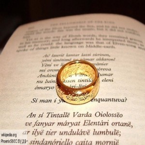  Новости из мира книг Британские школьники перестали читать Толкиена В списках книг, которые наиболее популярны среди британских 