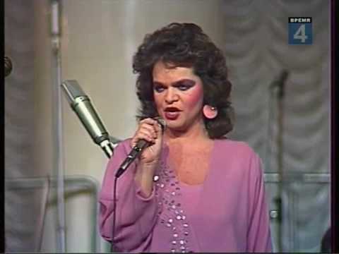 Лариса Долина Ведьма-речка