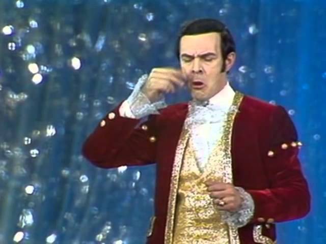 Муслим Магомаев Каватина Фигаро из оперы "Севильский цирюльник"
