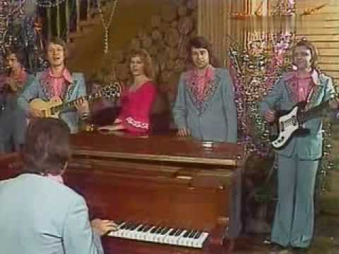 ВИА "Самоцветы" Конопатая девчонка