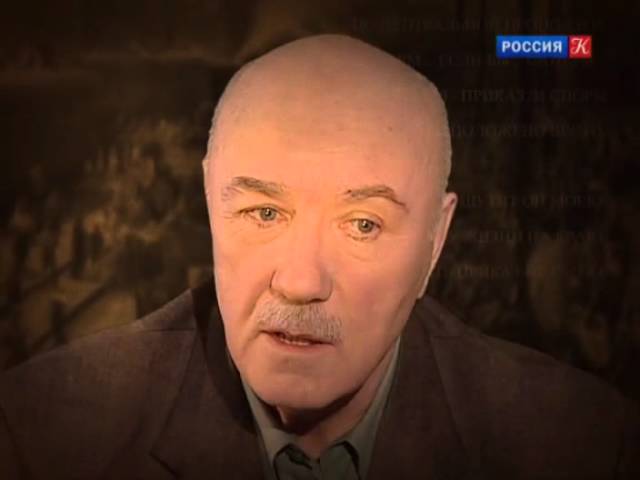 Александр Межиров. Просыпаюсь и курю...